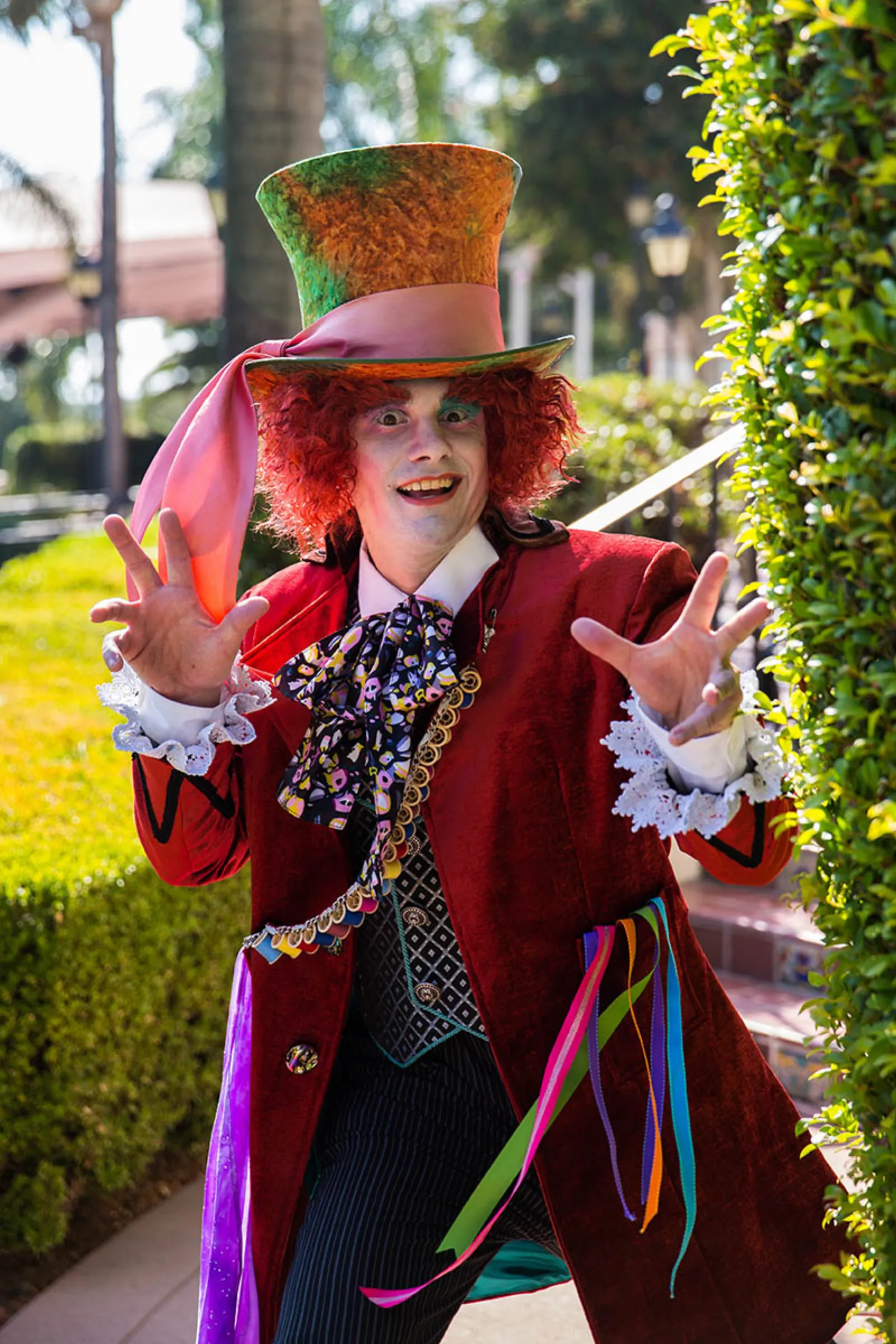 Mad Scientist – Looking Glass party character in Jacksonville